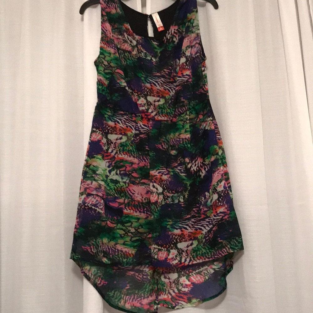 Women’s dress